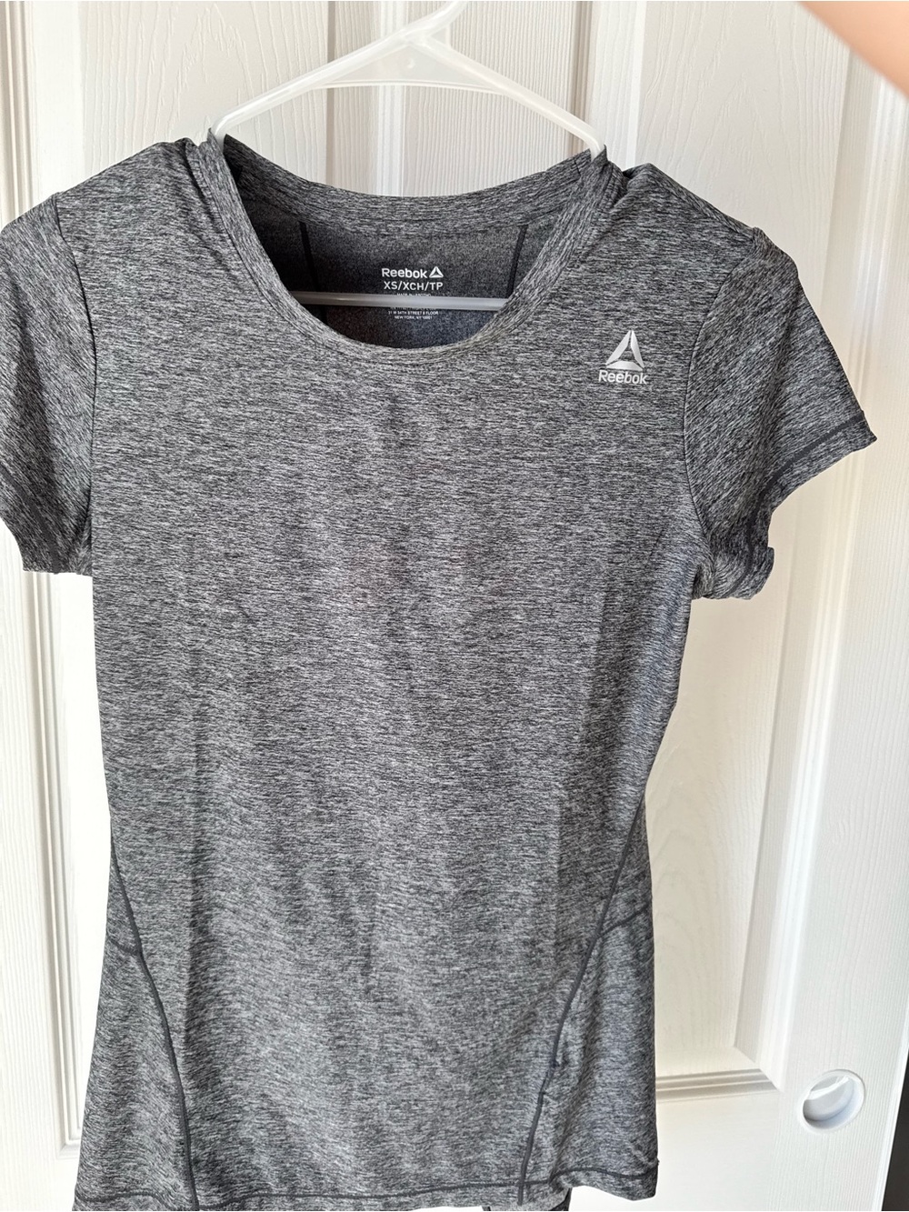 Reebok Gray Heather Women's Short Sleeve Athletic Tee